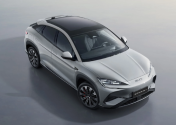 China Wants Cars to Become “AI on Wheels”—and It Could Reshape the Auto Industry