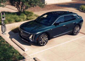 Cadillac LYRIQ Electric SUV Lawsuit Blames Electrical Problems