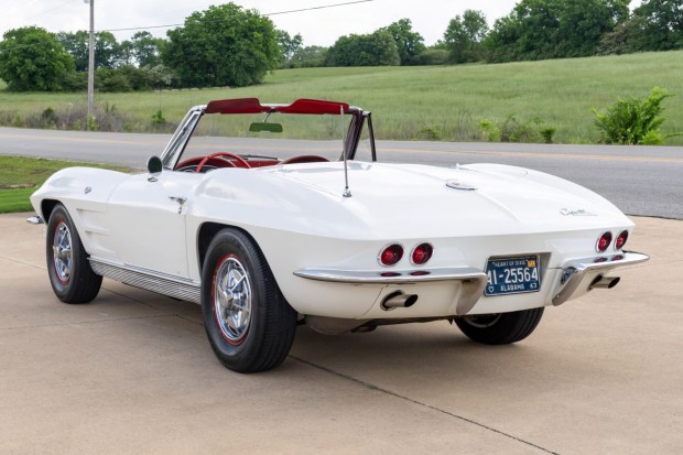 1963 Chevrolet Corvette Convertible L76 327/340 4-Speed