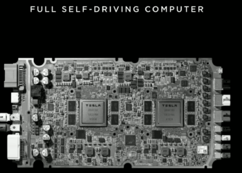 Thousands of Tesla Owners Demand $7,500 Refunds After FSD Launch Locks Them Out