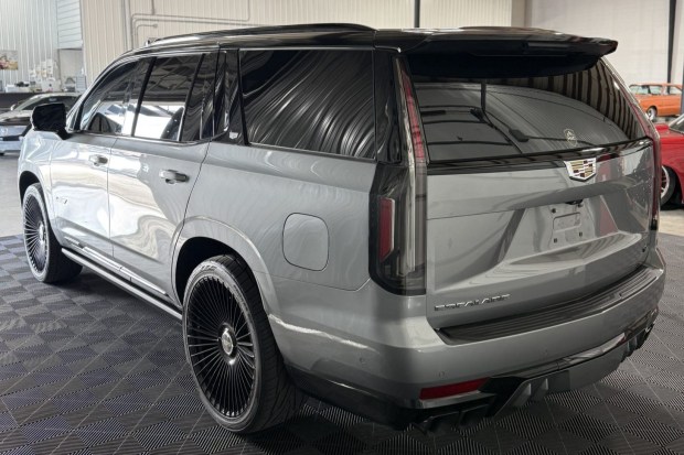 Modified 2023 Cadillac Escalade-V AWD