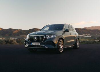 Mercedes Falls Behind BMW as EVs and Sedans Are Missing From Sales Report