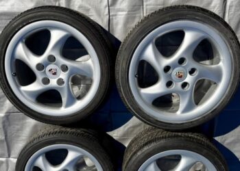 18×8″ and 18×10″ Porsche Technology Hollow-Spoke Wheels at No Reserve