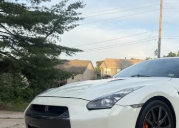 Surely All 14 Previous Owners Took Special Care Of This $49,500 Nissan GT-R