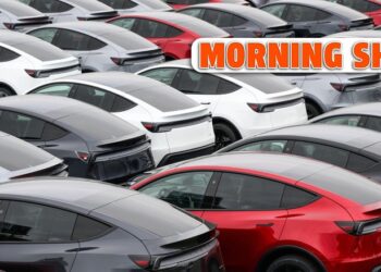 Tesla Reclaims Top Spot As World’s Largest EV Maker While BYD Falters