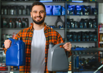 Providing Your Own Oil For An Oil Change Can Save Money, But Don’t Just Turn Up With A Bottle