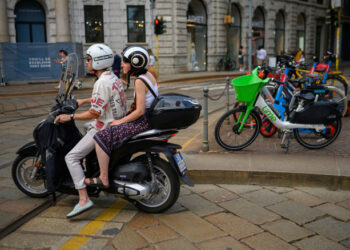 This Is How Expensive Things Have To Get Before Jalopnik Readers Will Ride A Scooter