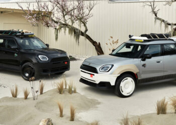 Mini X Vagabund Turned Two Countrymans Into Stylish Lifted Outdoor Stereos