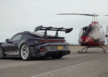 Watch This Twin-Turbocharged Porsche 911 GT3 RS Outrun A Helicopter