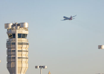 Pilots Meow And Bark At Air Traffic Controllers Below 10,000 Feet, Prompting FAA Investigation