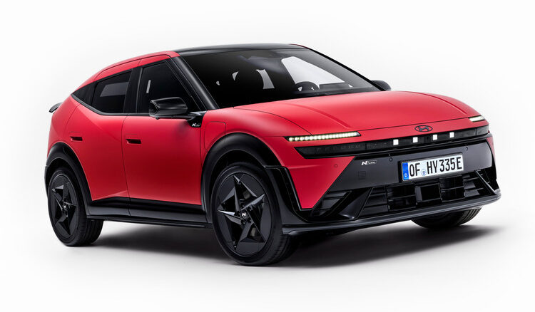 Hyundai Ioniq 3 ‘Aero Hatch’ Looks Sensationally Funky And Debuts Hyundai’s Major Infotainment Overhaul