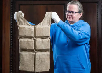 Titanic Life Jacket Sells For Over $900,000 At Auction