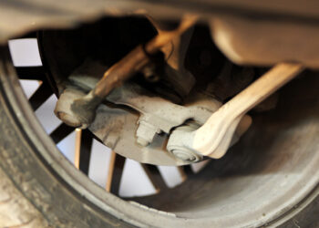 Do Inner And Outer Tie Rods Need To Be Replaced At The Same Time?