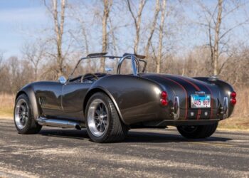 363-Powered Factory Five Racing Mk4 Roadster 5-Speed