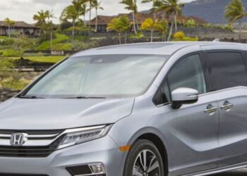 Honda Recalling 440K Minivans to Fix Airbag Issue