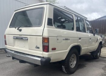 1988 Toyota Land Cruiser FJ62 w/Parts Truck at No Reserve