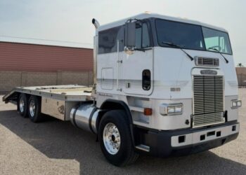 1989 Freightliner FLA086 Car Hauler