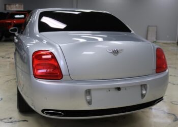 11k-Mile 2006 Bentley Continental Flying Spur at No Reserve
