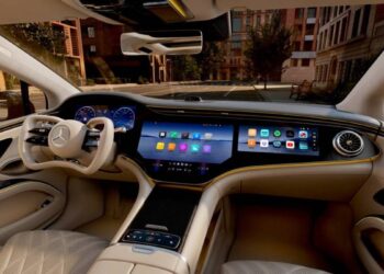 Mercedes Is Putting Yoke Steering in the EQS