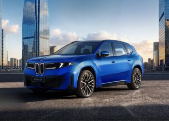 BMW Says Its Next i7 Will Cut Emissions by a Third