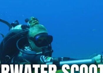 A Pocket-sized Aquatic “Scooter” For Underwater Adventures