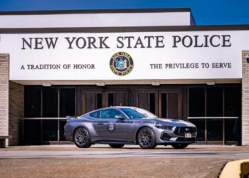 480-HP Ford Mustang GT Joins Police to Crack Down on Speeders