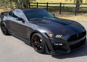 Dave Navarro’s 250-Mile Shelby GT500 Sold for More Than New—And It Might Still Be a Deal