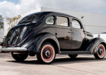 1937 Ford Model 74 Standard Fordor Sedan Project at No Reserve