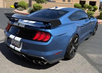1,900-Mile 2020 Ford Mustang Shelby GT500 Carbon Fiber Track Pack