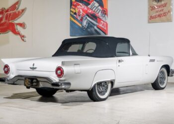 1957 Ford Thunderbird