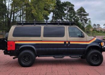 2001 Ford Econoline E-350 Super Duty Power Stroke 4×4