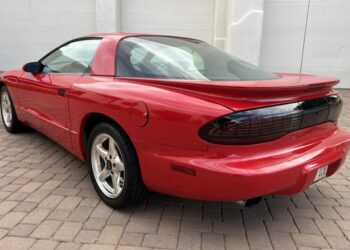 10k-Mile 1997 Pontiac Firebird Formula 1LE Coupe 6-Speed