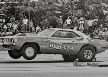 Ex-Rick Holladay, 53-Years-Owned 1971 Plymouth ‘Cuda Drag Car Rolling Project at No Reserve