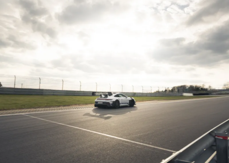 Porsche 911 GT3 RS With Manthey Kit Runs 6:45 Nürburgring Lap, Beating 1,250-HP Corvette ZR1X