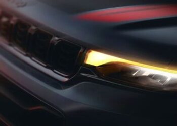 Jeep Teases a More Capable Grand Cherokee for 2026 — The Trailhawk is Coming