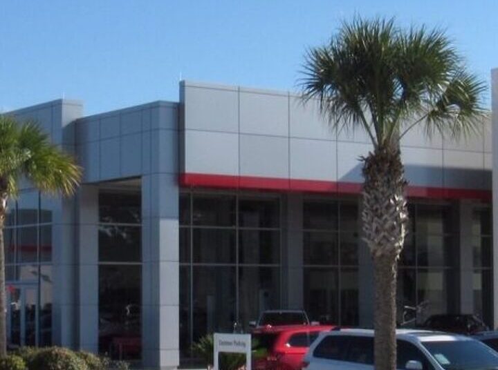 Americans Wading Deeper into Auto Loan Debt as Car Price Rise