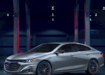 GM Recalling 270K Chevrolet Malibus Due to Issue with Screen