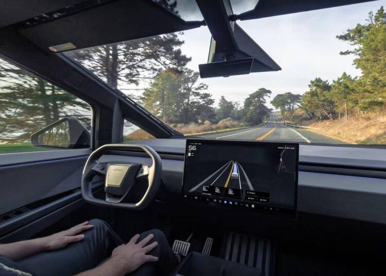 Tesla Disables Hacked FSD as Over 100,000 Cars Use Illegal Mods