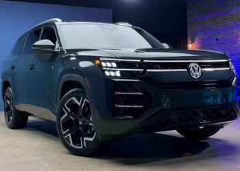 Volkswagen Is Finally Bringing Hybrids to Its Biggest SUVs