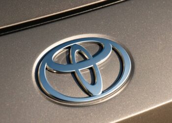 Toyota RAV4 Buyer Hit With $1,400 “Tariff” Fee on US-Built SUV