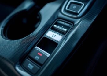 Honda Just Gave the Civic Hybrid a “Fake Manual” Mode
