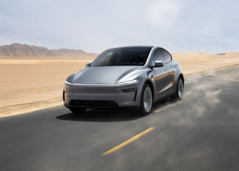 Uber Driver Trapped in Tesla Model Y Crash Sparks Lawsuit Over Door Handles