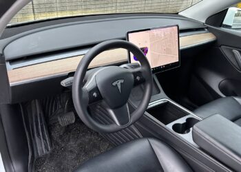 Tesla Model Y Steering Wheel Fell Off While Driving — Here’s What Investigators Found
