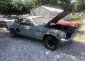 Fuel-Injected, 408-Powered 1968 Ford Mustang Fastback 5-Speed