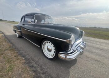Modified 1950 Oldsmobile Futuramic Series 88 2-Door Deluxe Club Coupe