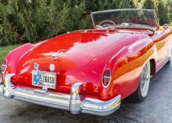 Ex-Carl Chakmakian 1952 Nash-Healey Roadster w/Rambler Rebel V8