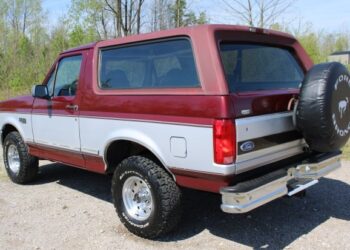 1996 Ford Bronco XLT at No Reserve