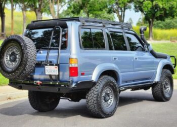 1995 Toyota Land Cruiser FZJ80 at No Reserve