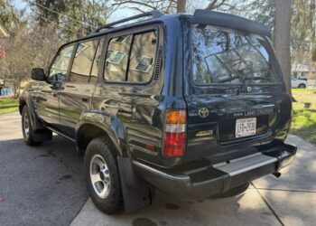 1994 Toyota Land Cruiser FZJ80 at No Reserve