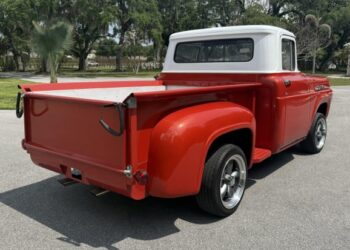 292-Powered 1960 Ford F-100 Flareside 4-Speed